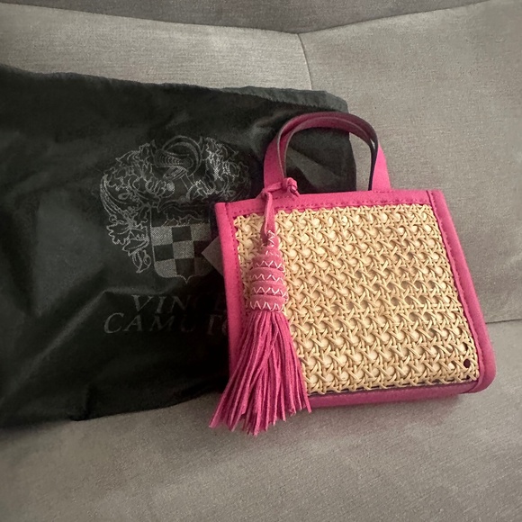 Vince Camuto Handbags - Vince Camuto Straw Bag